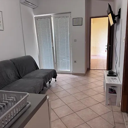 Apartment Bruno Vrsi