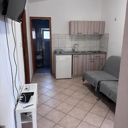 Bruno Apartment